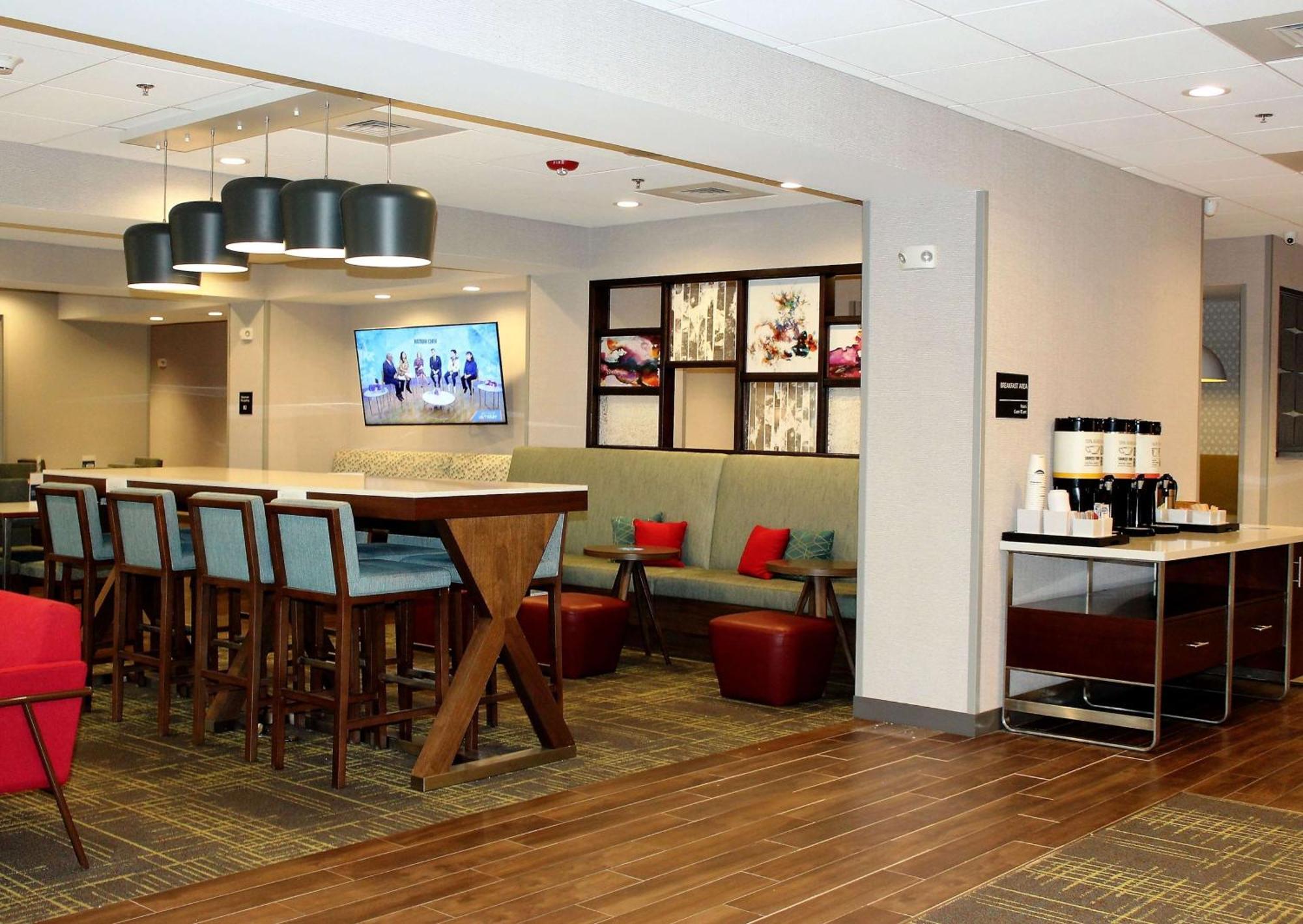 Hampton Inn ليكسينغتون المظهر الخارجي الصورة